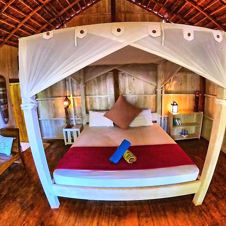 Cosmos Bungalows Bira Buitenkant foto