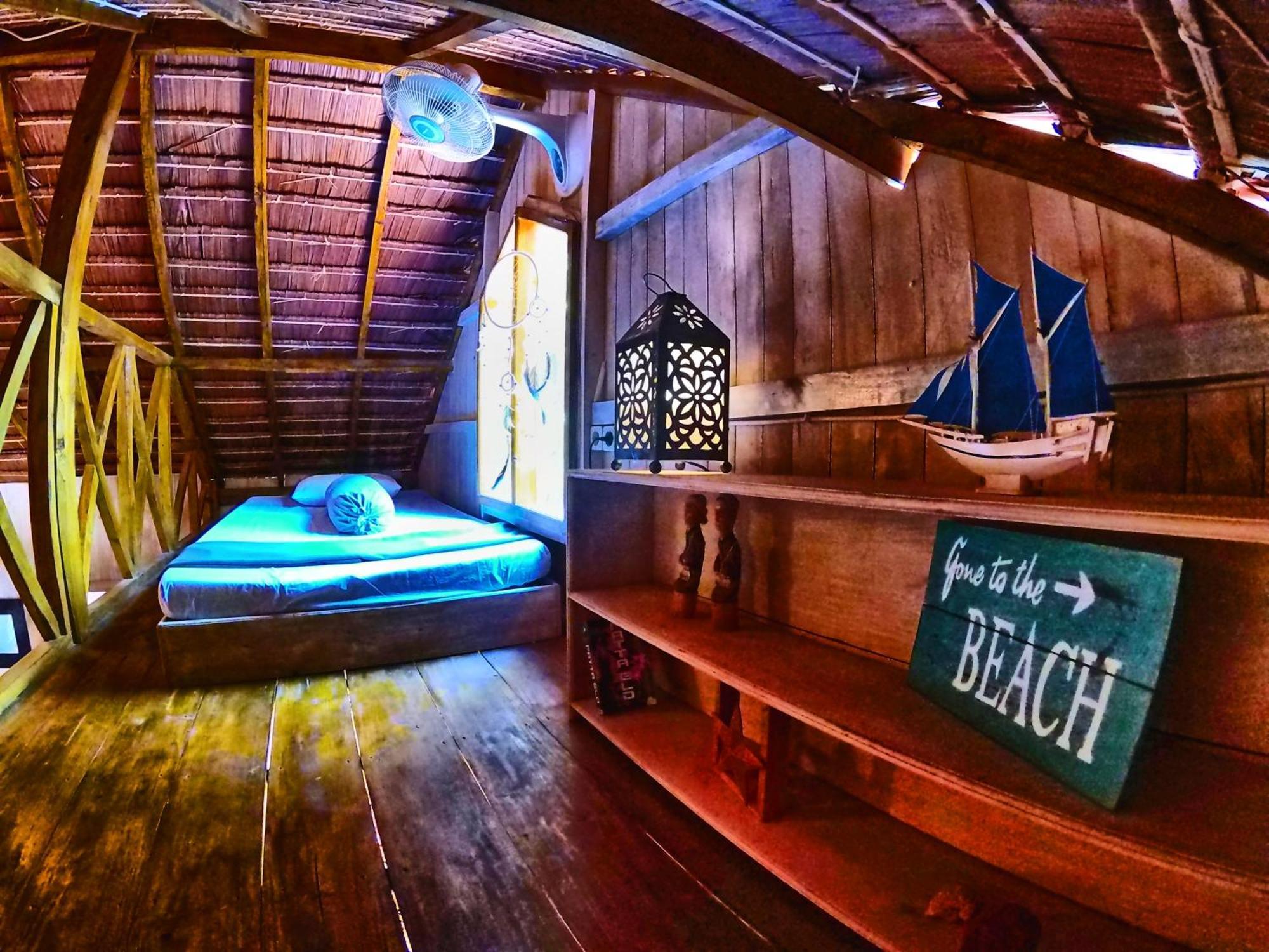 Cosmos Bungalows Bira Buitenkant foto
