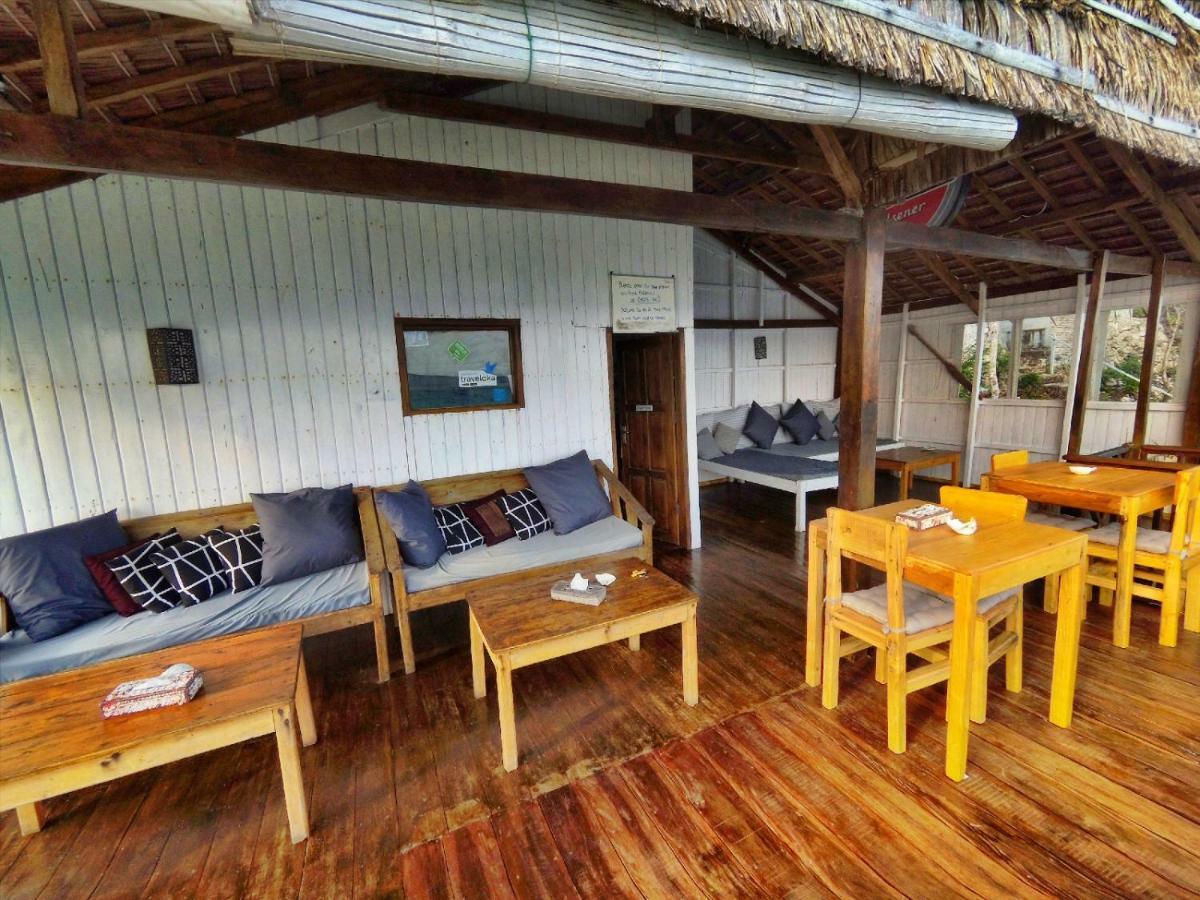 Cosmos Bungalows Bira Buitenkant foto