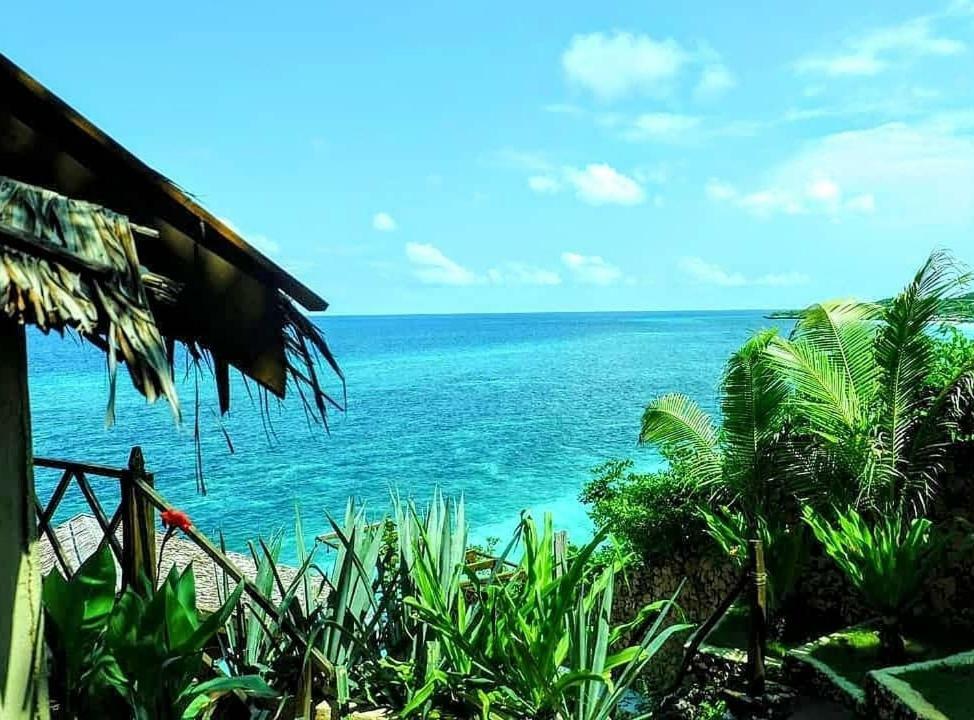Cosmos Bungalows Bira Buitenkant foto